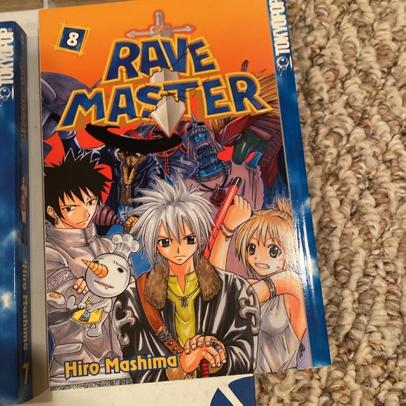 NWT Rave Master Graphic Novels, Volumes 1-8 - Picture 9 of 9